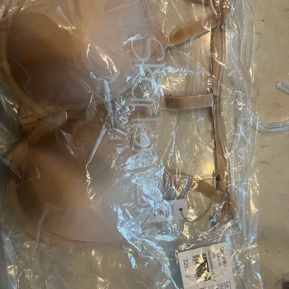 NWT size 30DD Skatlett Blue Spellbound bra in nude, never opened - Picture 6 of 6
